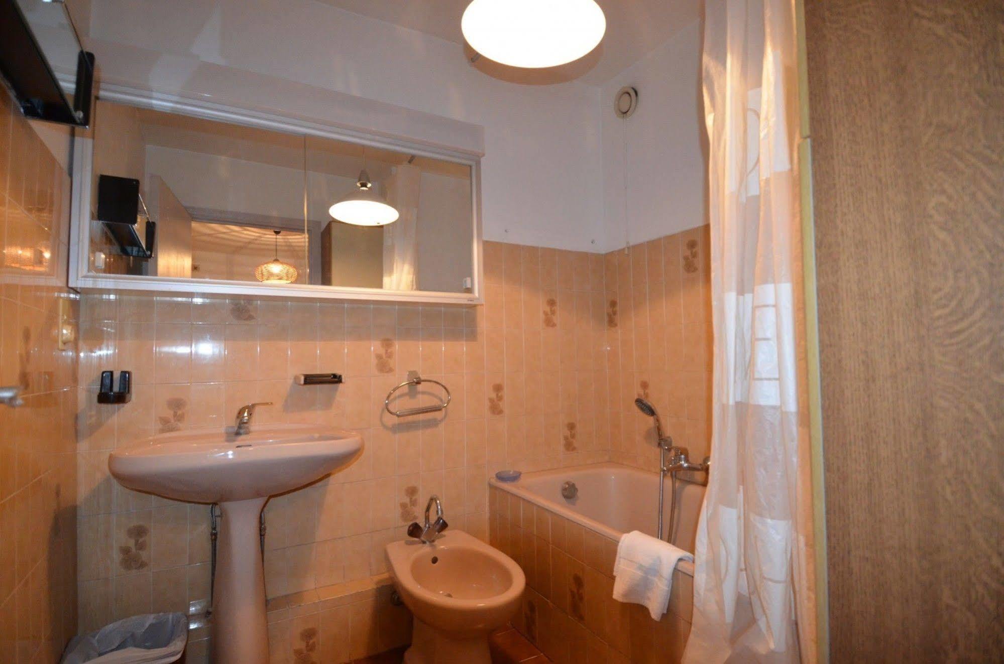 Appartement 6 Personnes Avec Terrasse Le Port Nice Exteriér fotografie