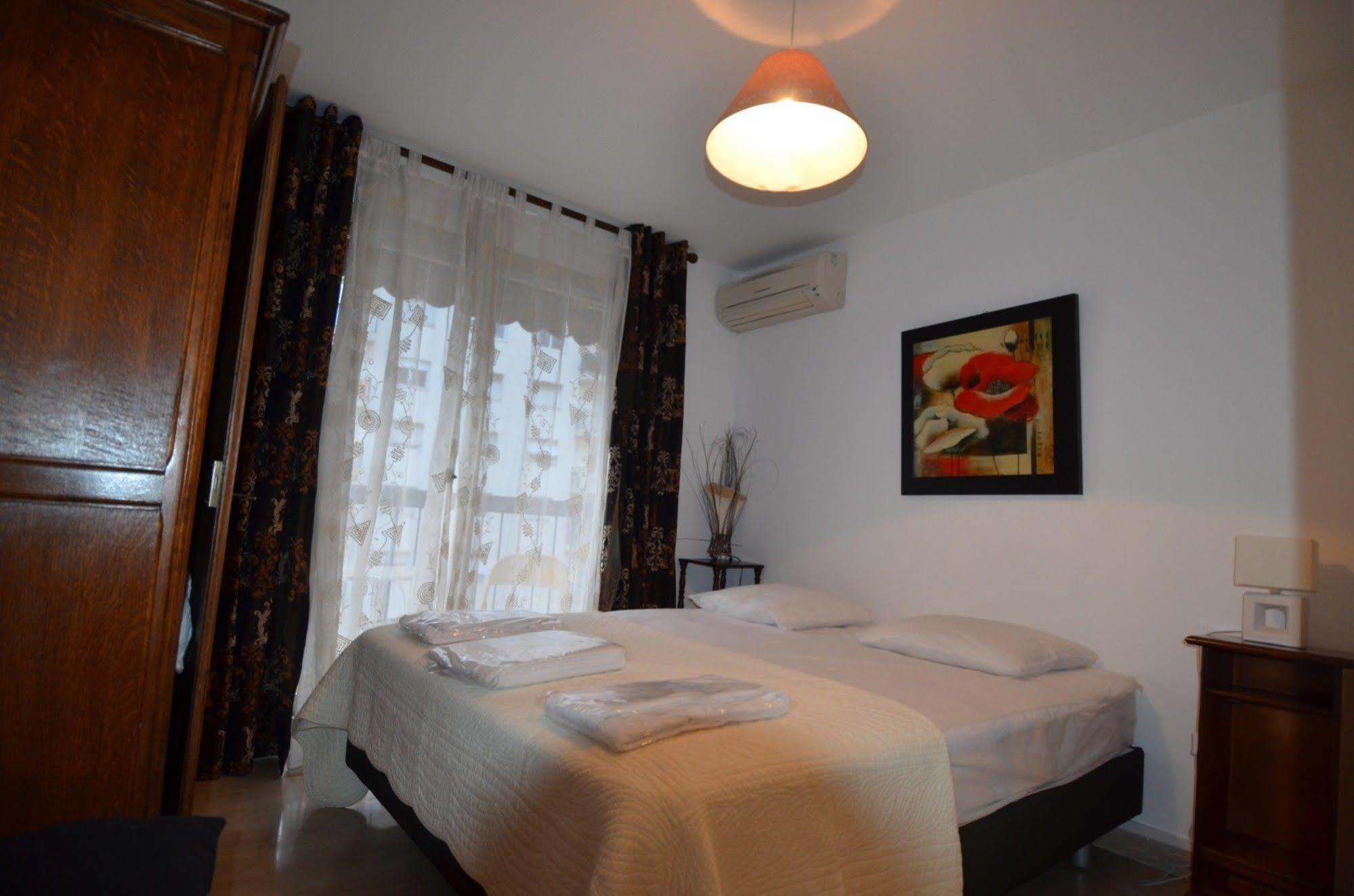 Appartement 6 Personnes Avec Terrasse Le Port Nice Exteriér fotografie