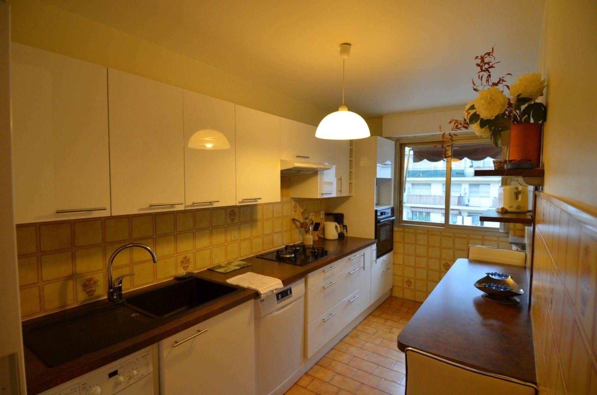 Appartement 6 Personnes Avec Terrasse Le Port Nice Exteriér fotografie