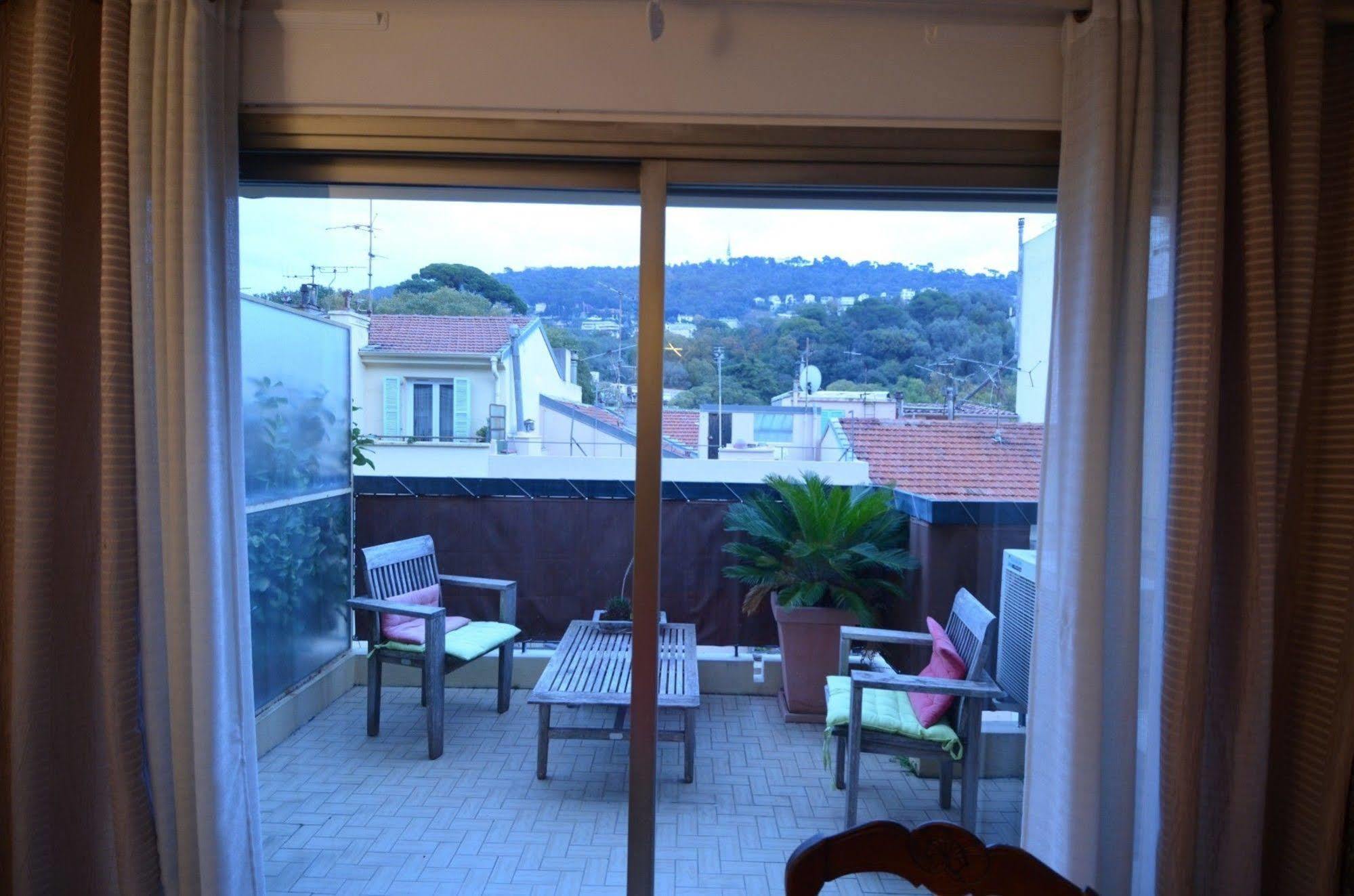 Appartement 6 Personnes Avec Terrasse Le Port Nice Exteriér fotografie